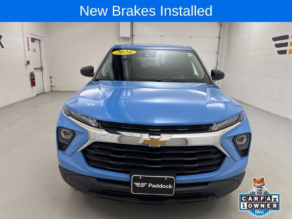 Used 2024 Chevrolet TrailBlazer LS w/ LS Convenience Package FWD image 2