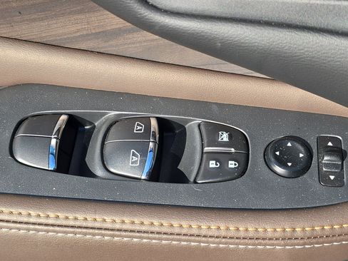 Certified 2024 Nissan Murano Platinum w/ Cargo Package image 28