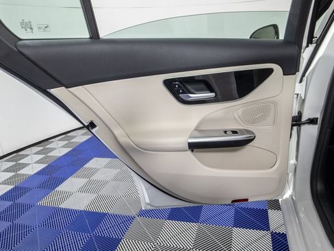 Used 2024 Mercedes-Benz C 300 4MATIC Sedan image 13