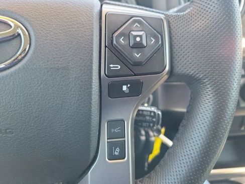 Certified 2022 Toyota Tacoma SR5 w/ Technology Package AWD/4WD image 19