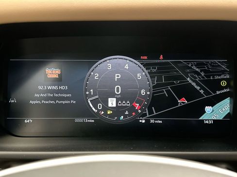 New 2026 Land Rover Defender 110 X-Dynamic SE image 31