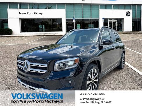 Used 2022 Mercedes-Benz GLB 250 image 1