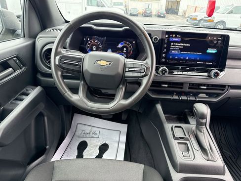 Used 2024 Chevrolet Colorado W/T RWD image 14