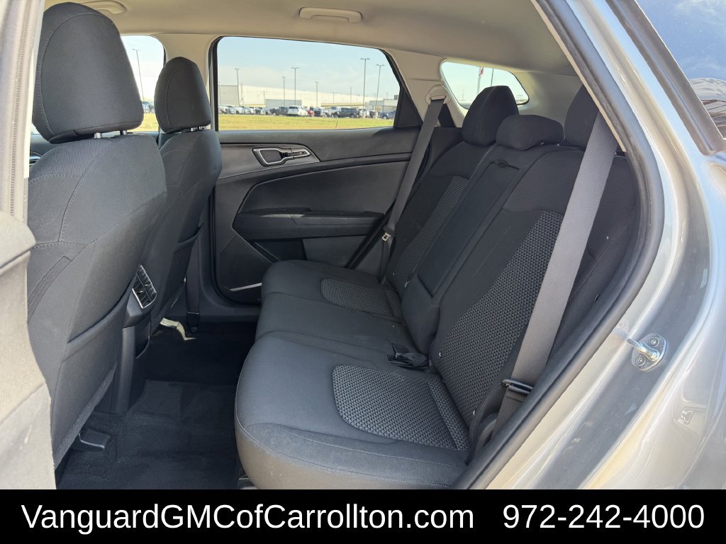 Used 2024 Kia Sportage LX FWD image 28