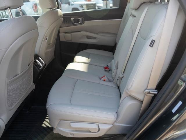 Certified 2026 Kia Sorento EX AWD/4WD image 13