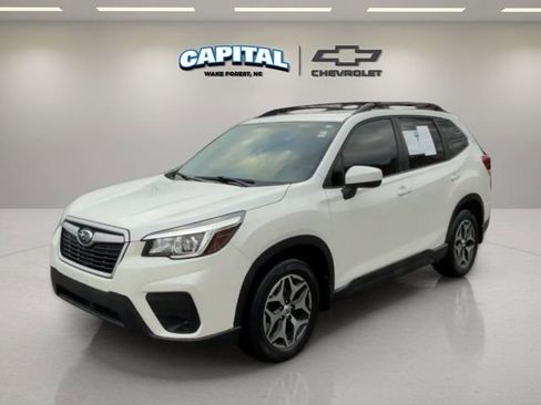 Used 2019 Subaru Forester Premium image 1