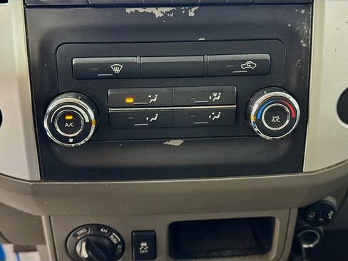Used 2018 Nissan Frontier SV AWD/4WD image 18