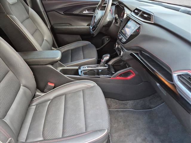Used 2023 Chevrolet TrailBlazer RS w/ Sun and Liftgate Package FWD image 21