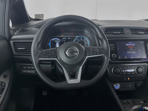 Used 2019 Nissan Leaf S Plus w/ Protection Package FWD image 17