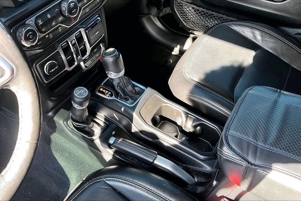 Used 2020 Jeep Gladiator Overland AWD/4WD image 15