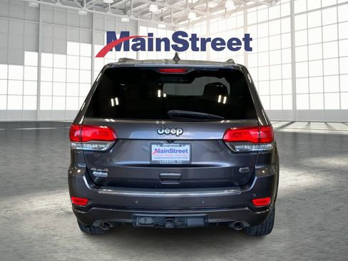 Used 2018 Jeep Grand Cherokee Overland image 4