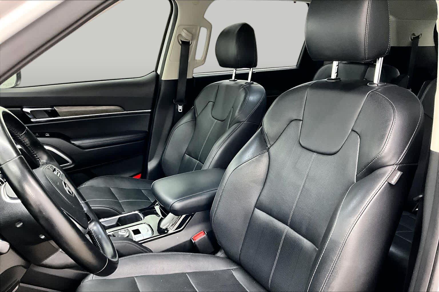 Used 2021 Kia Telluride EX w/ EX Premium Package FWD image 8
