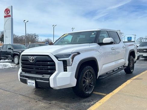 Used 2024 Toyota Tundra SR5 w/ SR5 Convenience Package image 5