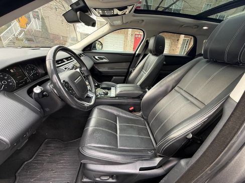 Used 2018 Land Rover Range Rover Velar S image 23