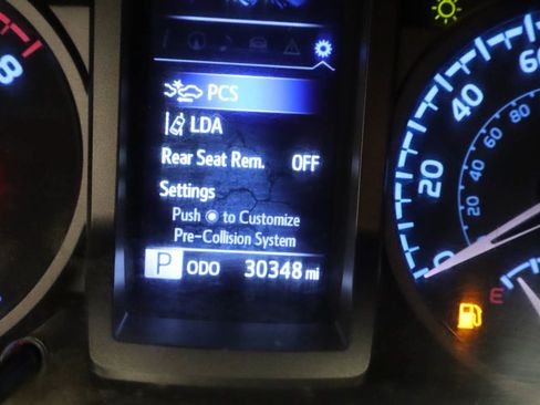 Used 2023 Toyota Tacoma TRD Pro AWD/4WD image 8