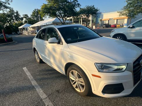 Used 2017 Audi Q3 2.0T Premium AWD/4WD image 5