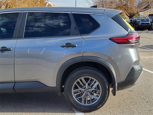 Used 2023 Nissan Rogue S image 6