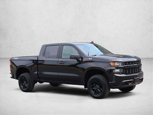 Used 2021 Chevrolet Silverado 1500 Custom Trail Boss w/ Midnight Edition AWD/4WD image 3
