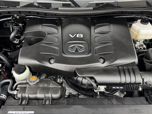 Used 2024 INFINITI QX80 Sensory image 9