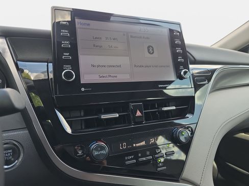 Used 2023 Toyota Camry XSE image 19