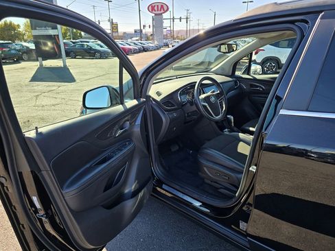 Used 2019 Buick Encore Preferred image 21