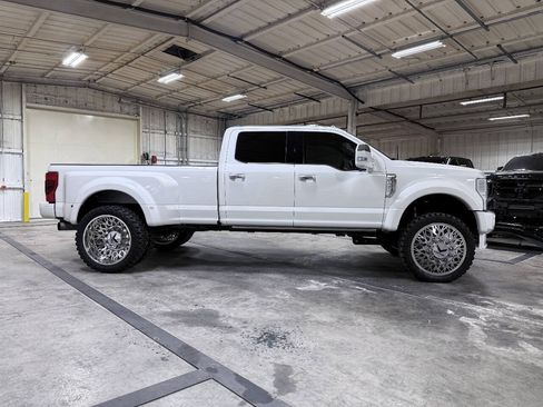 Used 2022 Ford F450 King Ranch w/ King Ranch Ultimate Package AWD/4WD image 2