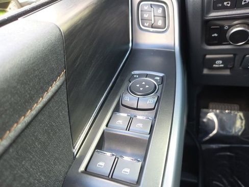 Used 2024 Ford F150 Lightning Lariat image 43