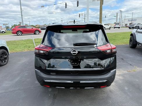 Used 2023 Nissan Rogue SV w/ SV Premium Package image 6