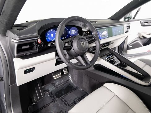 New 2025 Porsche Macan Turbo Electric image 4