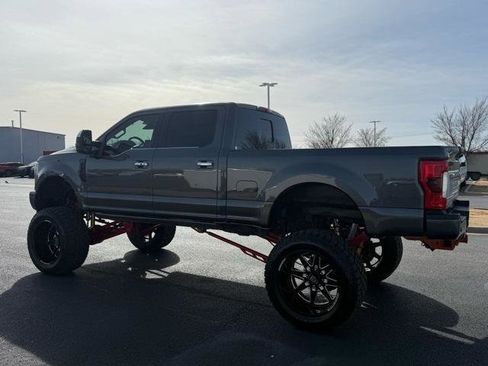 Used 2017 Ford F250 Platinum w/ Platinum Ultimate Package image 7