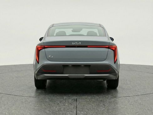 Used 2025 Kia K4 LXS image 7
