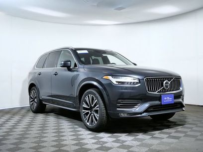Used 2022 Volvo XC90 T5 Momentum