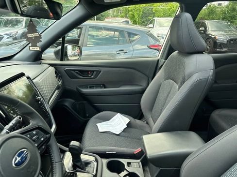 Used 2025 Subaru Forester Premium AWD/4WD image 4
