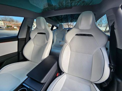 Used 2024 Tesla Model 3 Performance image 37