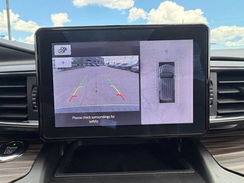 Used 2020 Ford Explorer Limited AWD/4WD image 6