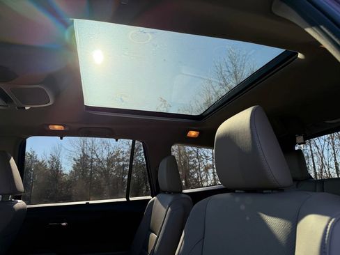 Used 2022 Honda Pilot Elite image 35