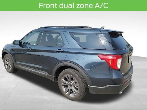 Used 2022 Ford Explorer XLT w/ Equipment Group 202A AWD/4WD image 11