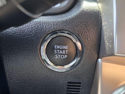 Used 2022 Toyota 4Runner Limited RWD image 23