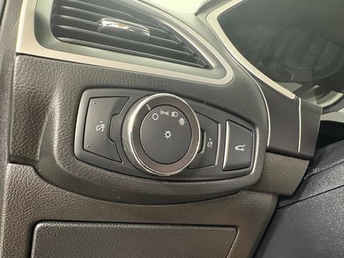 Used 2018 Ford Edge SEL w/ Equipment Group 201A AWD/4WD image 22
