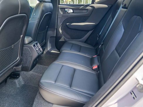 Used 2026 Volvo XC40 B5 Ultra w/ Climate Package image 20