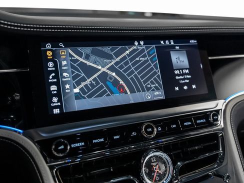 Used 2023 Bentley Flying Spur W12 image 49