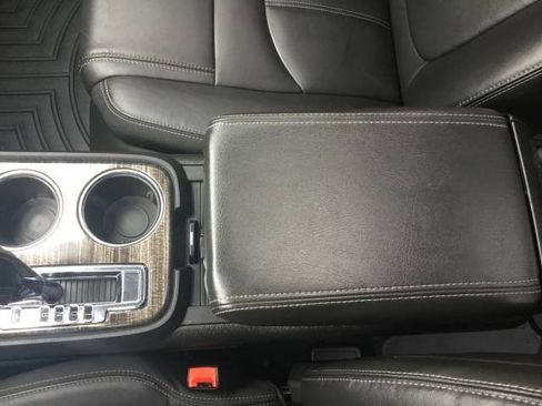 Used 2017 GMC Acadia Limited SLT AWD/4WD image 20