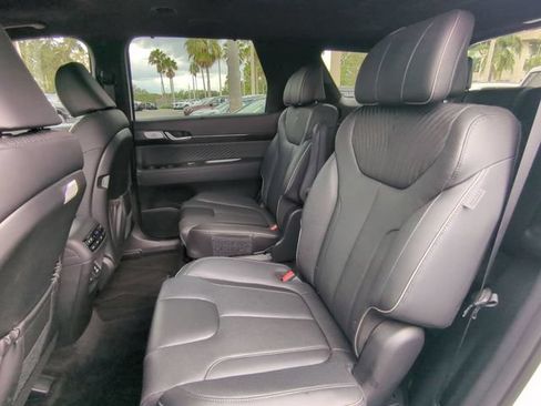 Used 2024 Hyundai Palisade Calligraphy FWD image 17