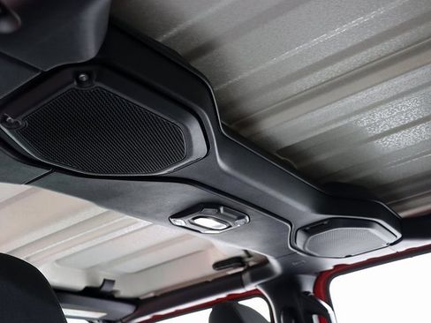 Used 2018 Jeep Wrangler Unlimited Sport S image 13