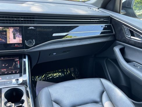 Used 2023 Audi Q8 Premium Plus w/ Premium Plus Package AWD/4WD image 22