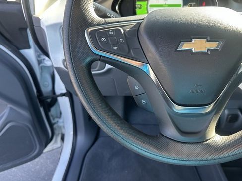 Used 2021 Chevrolet Bolt LT image 4