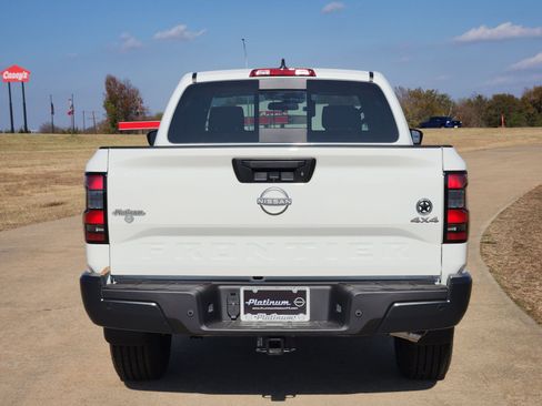 New 2026 Nissan Frontier S w/ Tow Package image 8