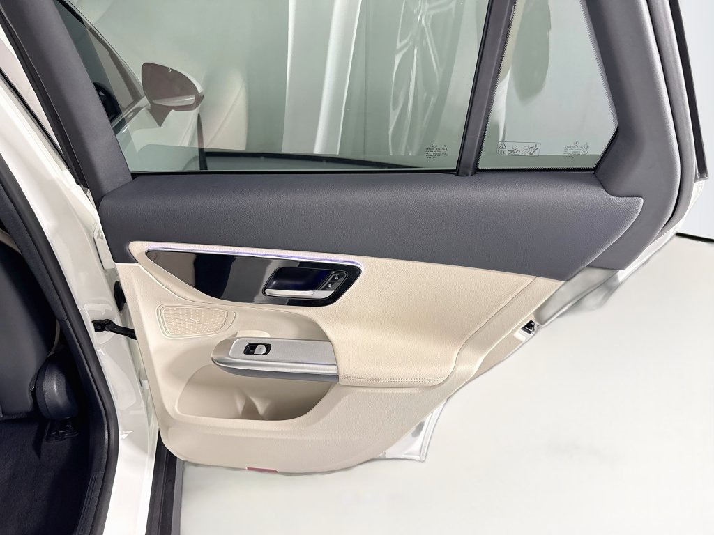Certified 2026 Mercedes-Benz GLC 300 4MATIC image 27