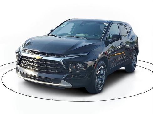 Certified 2023 Chevrolet Blazer LT w/ Driver Confidence Package FWD image 2