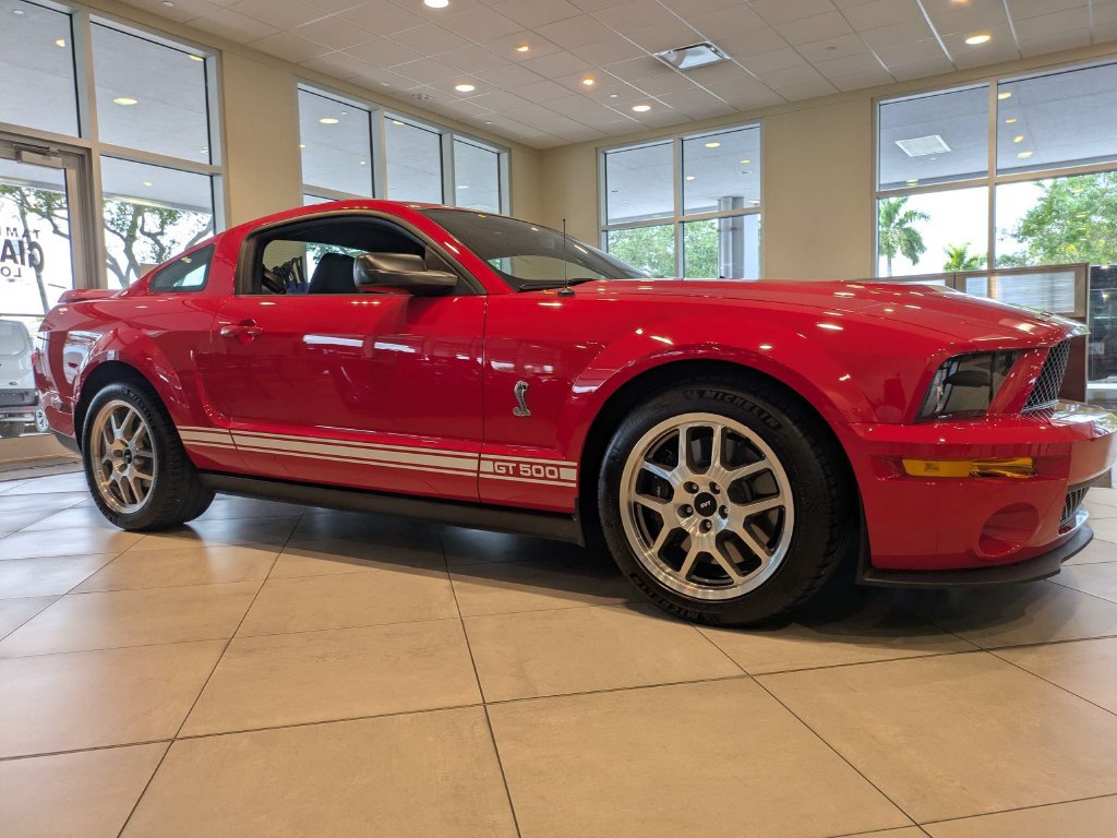 Used 2009 Ford Mustang Shelby GT500 RWD image 2